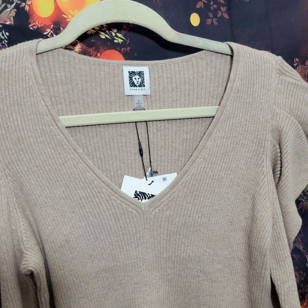 Anne Klein Sweater - Picture 5 of 13